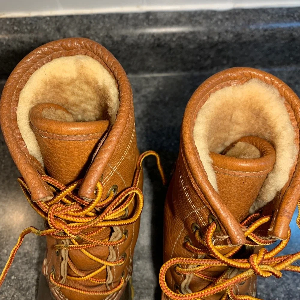 L.L. Bean Shearling Lined Duck Boots Size 6 M Leather Waterproof Gorpcore Preppy